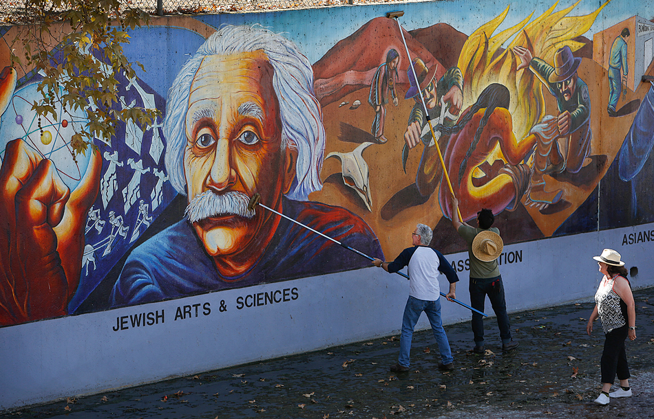 The Great Wall of Los Angeles mural in Valley Village