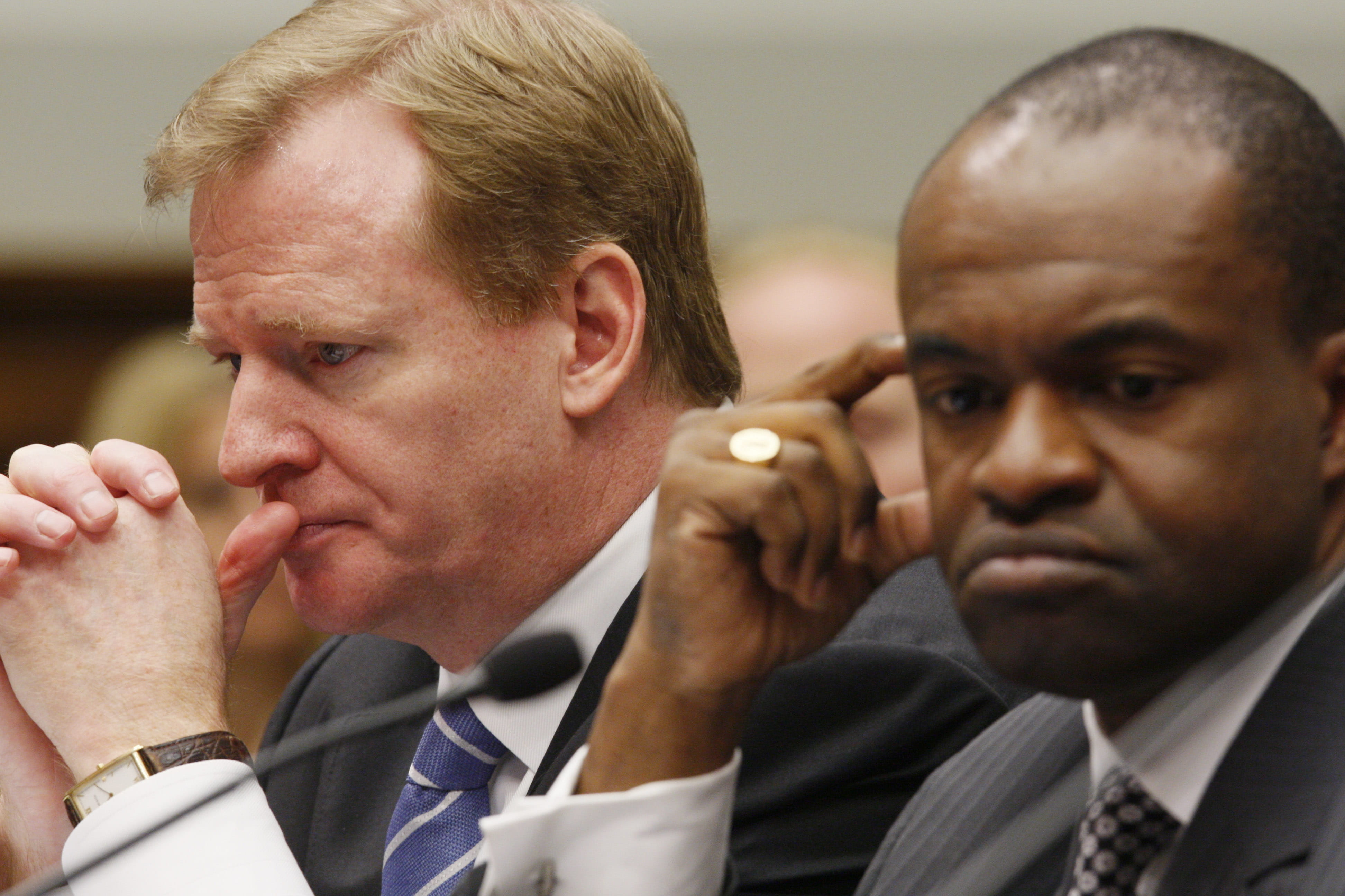 NFL commissioner Roger Goodell and NFL Players' Assn. executive director DeMaurice Smith in 2009.