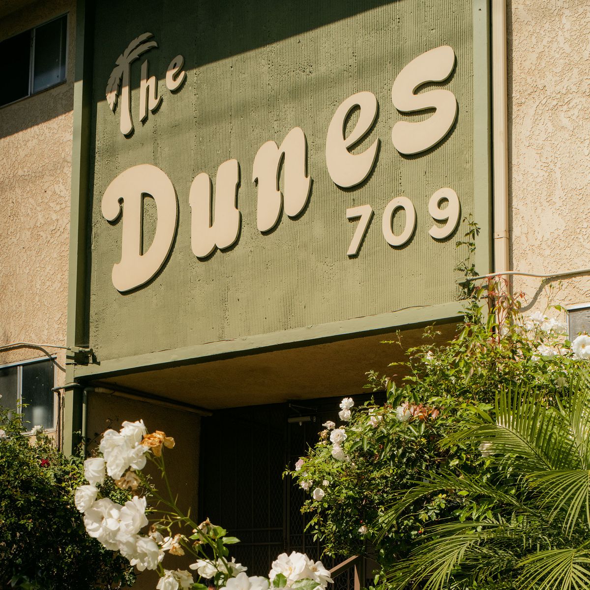 For the love of L.A. apartment signs!