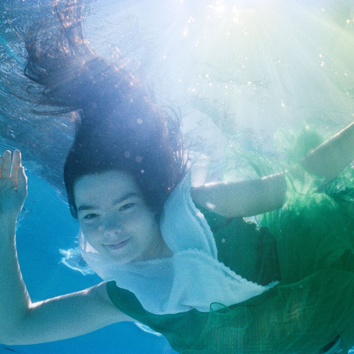 These photos of Björk at Chateau Marmont are giving otherworldly glee