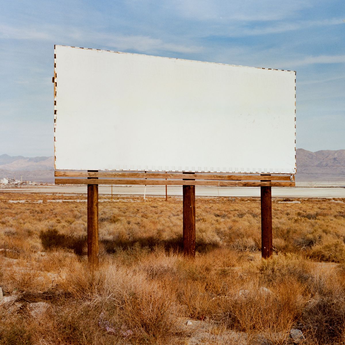 ‘A WORLD THAT IS NOT REALLY A WORLD,’ a poem by Elaine Kahn